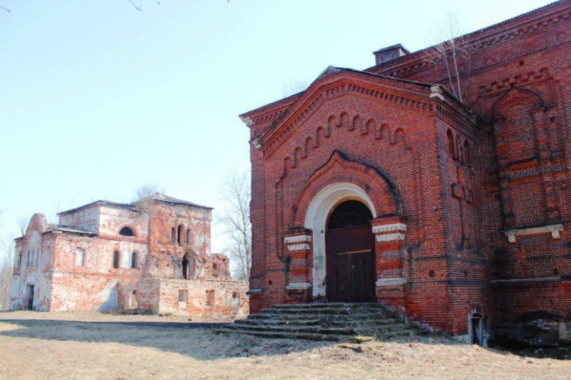 Дмитровский мужской монастырь