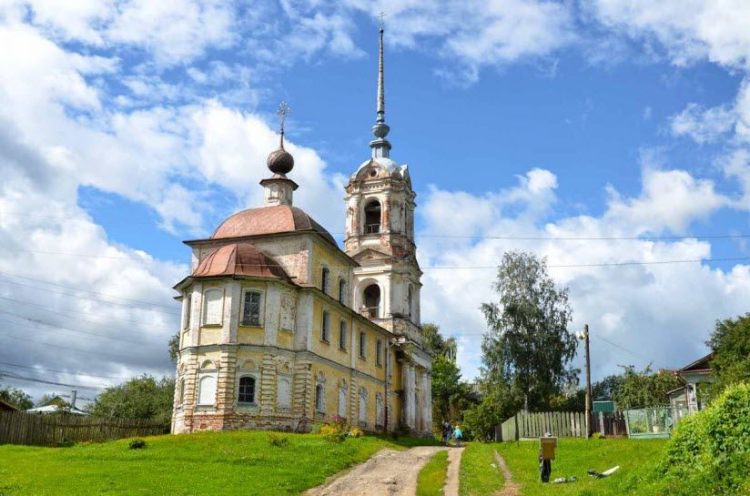 Крестознаменская церковь