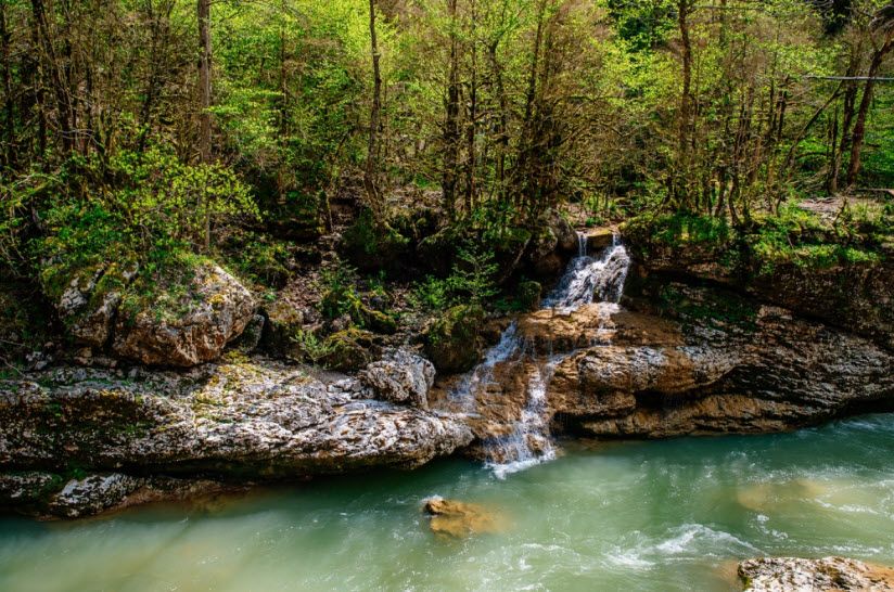 Водопад «Страж Гуамского ущелья»