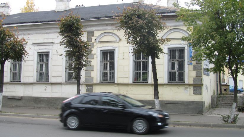 Здание уездной управы