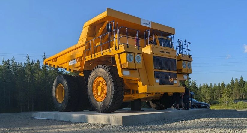 Памятник Белаз