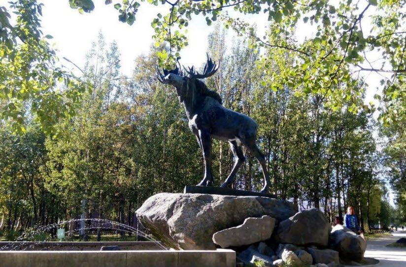 Скульптура «Лось»