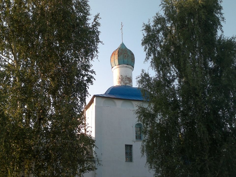 Покровский храм в Березово