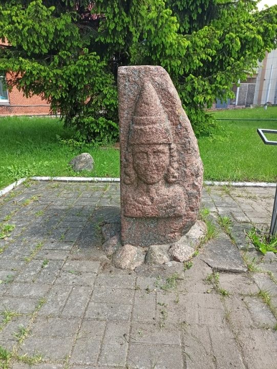 Скульптура «Рыцарь с замка Прейсиш-Эйлау»