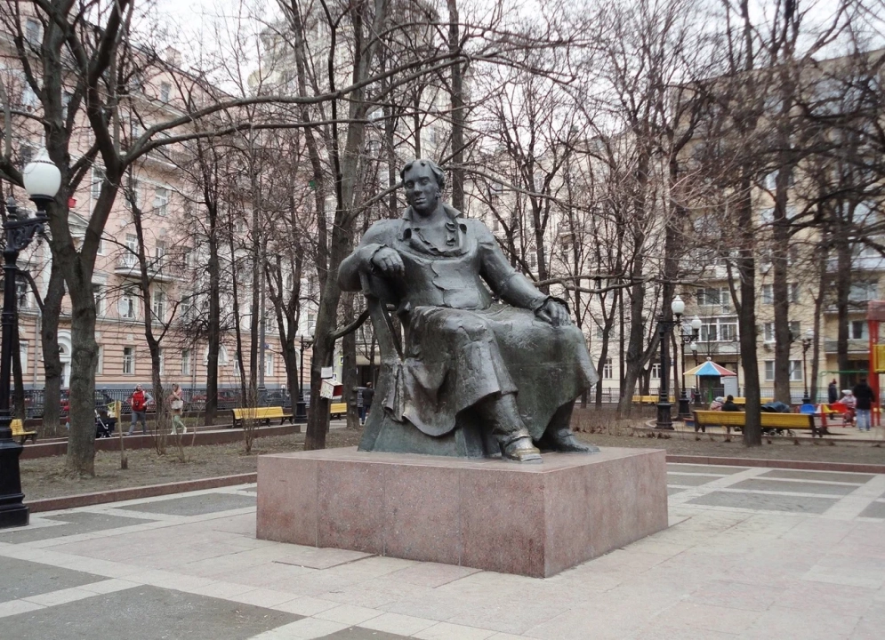 Памятник И.А. Крылову