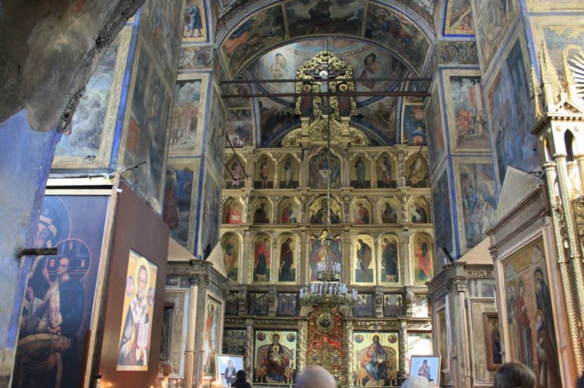 фото внутри монастыря