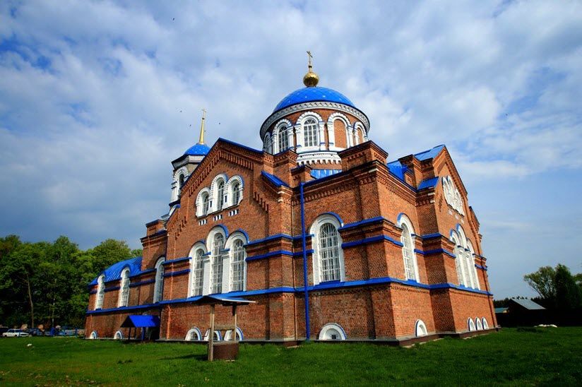 Успенский храм в с. Стружаны