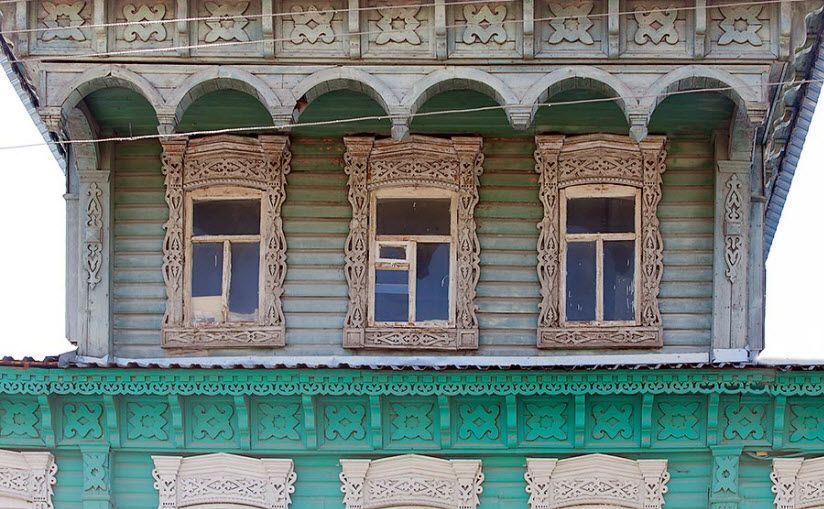 Дом с мезонином