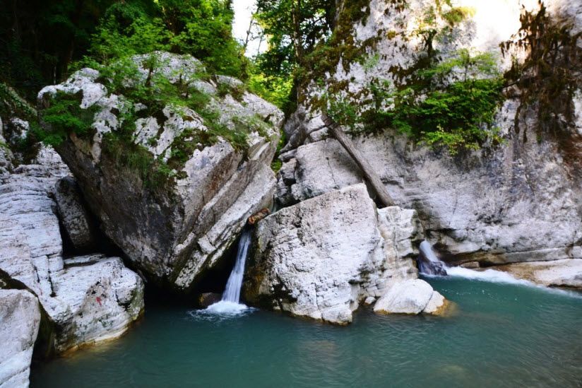 Белые скалы