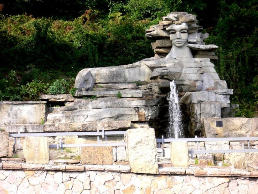 Скульптурная композиция «Мацеста»