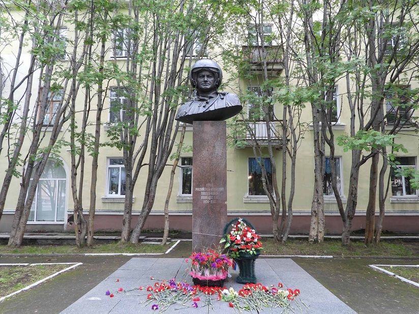 Бюст Т.А. Апакидзе