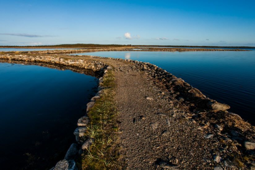 Валунная дамба