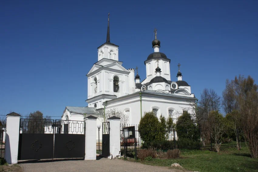 Храм Дмитрия Солунского