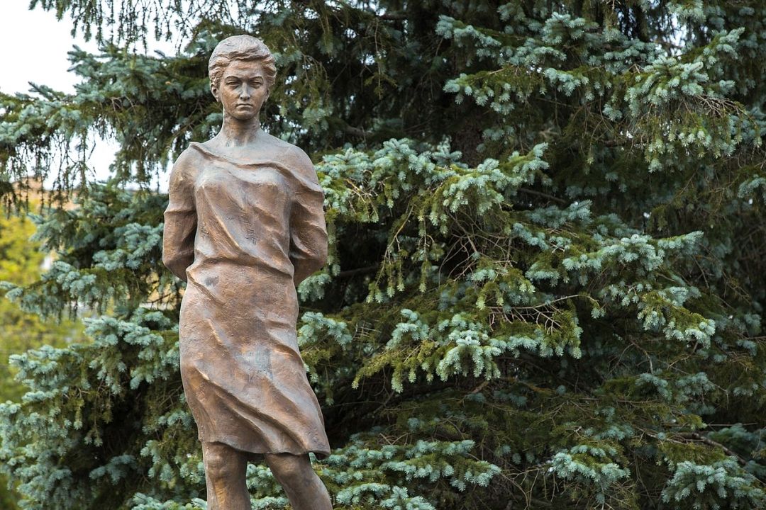 Памятник Зое Космодемьянской