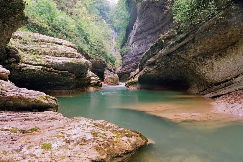 Гуамское ущелье