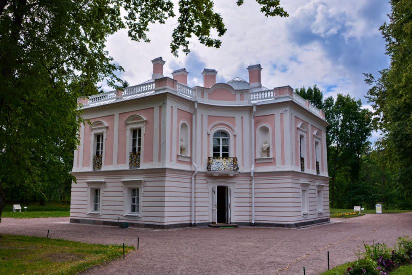 Дворец Петра III