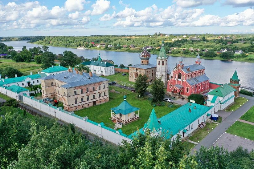 Никольский мужской монастырь