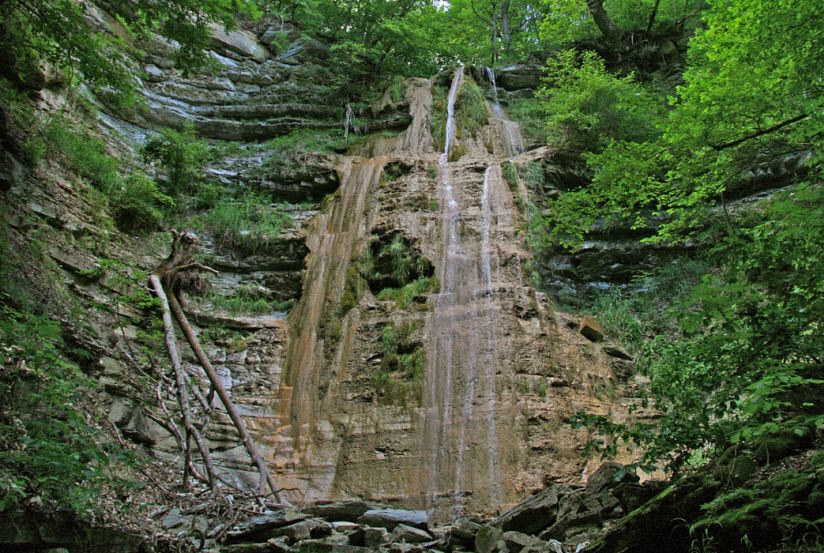 Водопад Светин