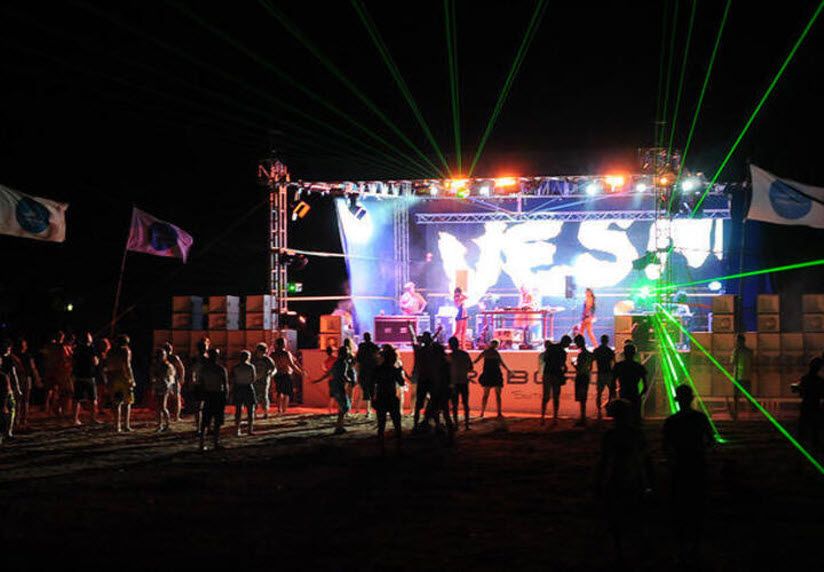 Танцпол «A-ZOV»