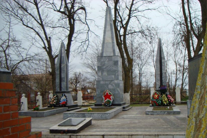 Мемориальный комплекс «Братская могила»