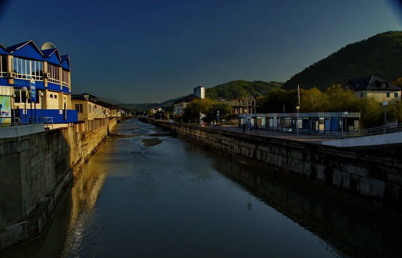 Набережная реки Ту