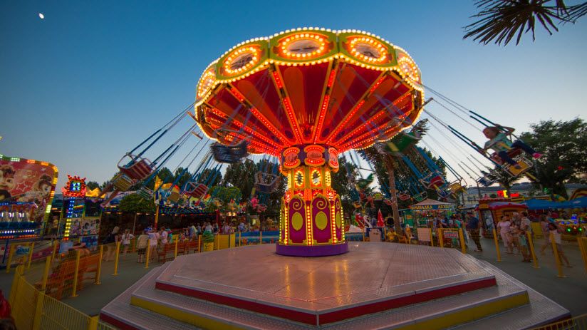 аттракционы в парке