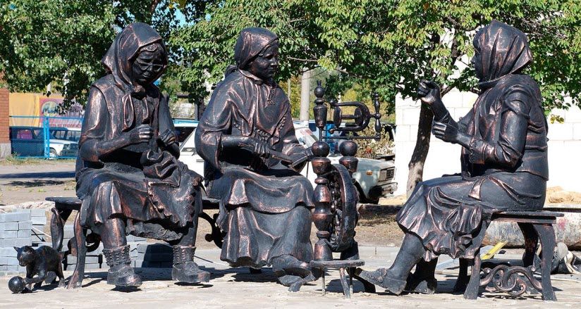 Памятник Рукодельницам