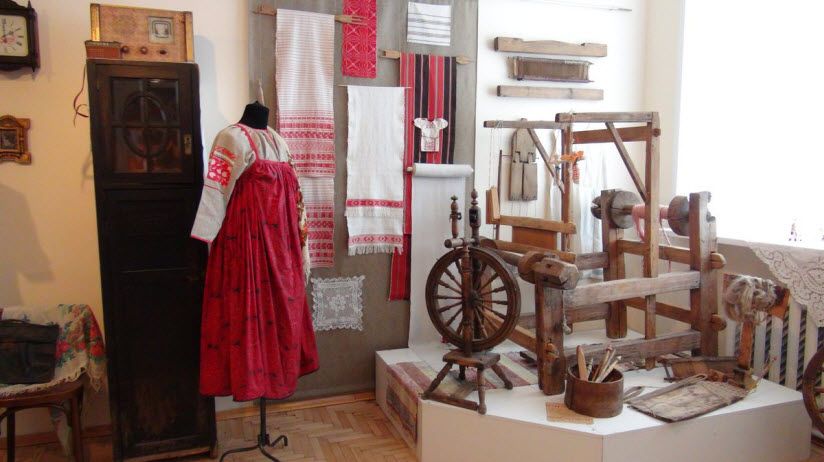 Школьный музей «Светёлка»