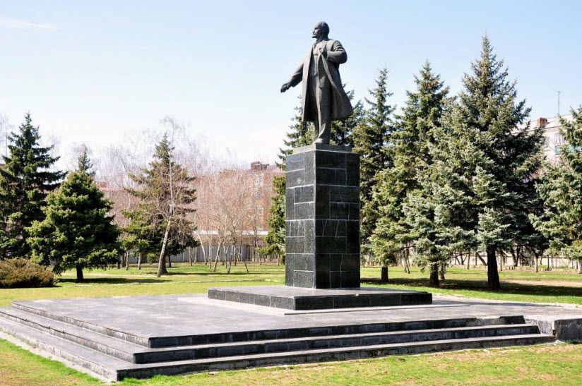 Памятник В.И. Ленину
