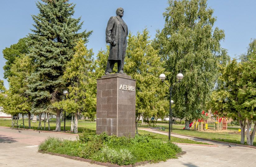 Памятник В.И. Ленину