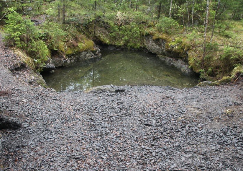 Кительское гранатовое месторождение