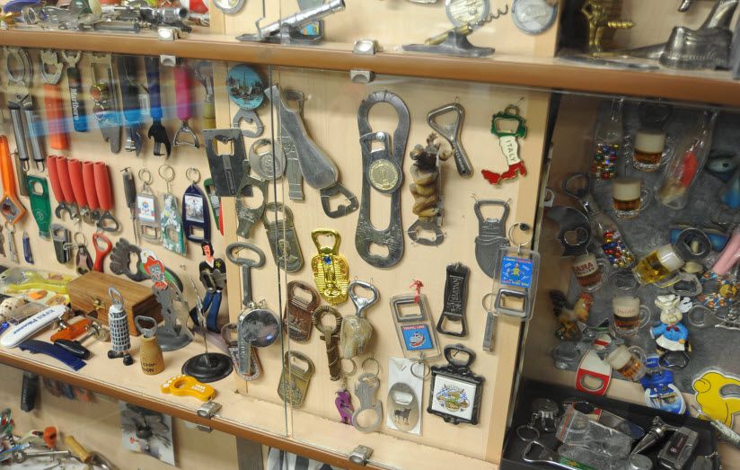 Экспозиция открывалок