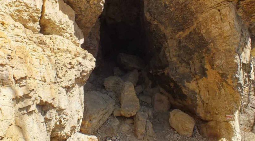 Пыльная пещера