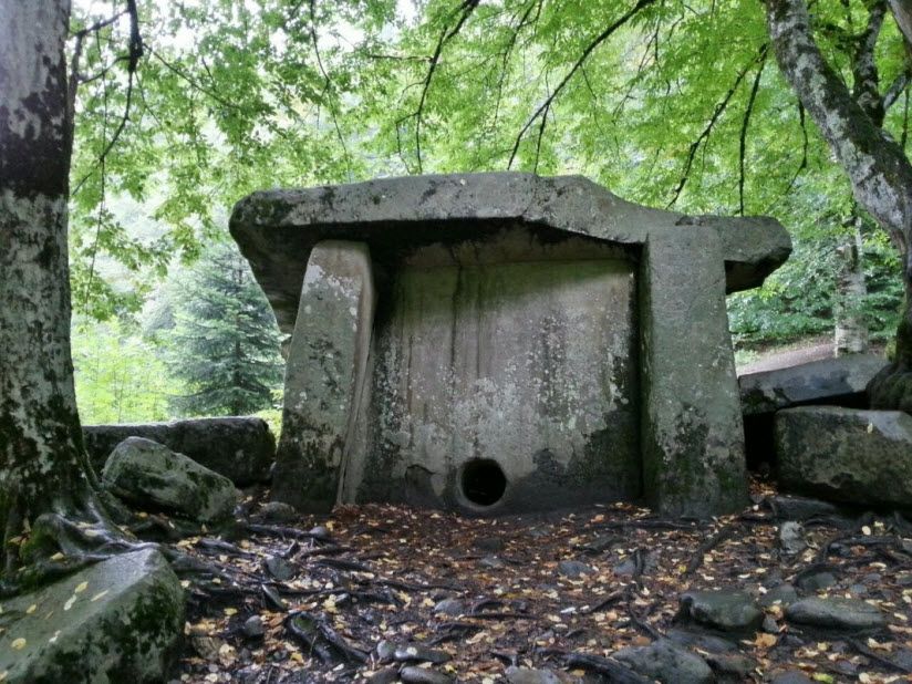 Большой дольмен