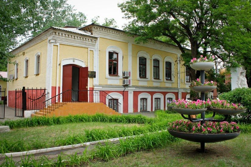 Музей декоративно-прикладного искусства и народного творчества