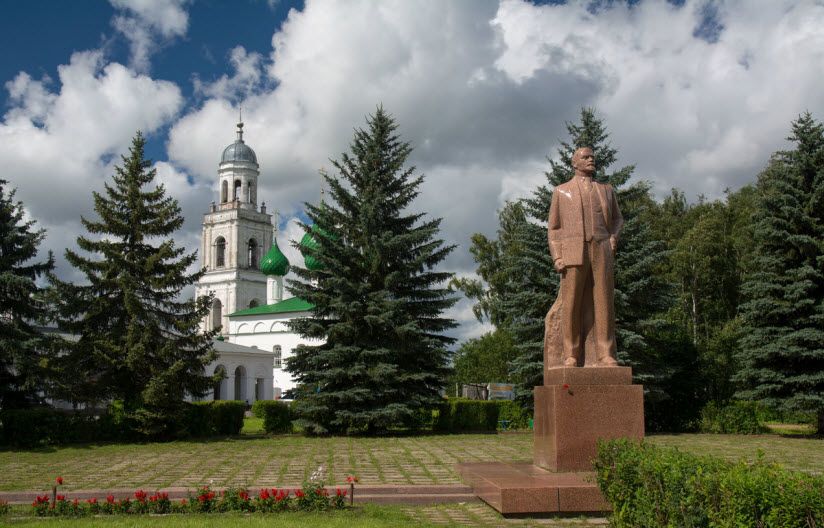 Памятник В.И. Ленину