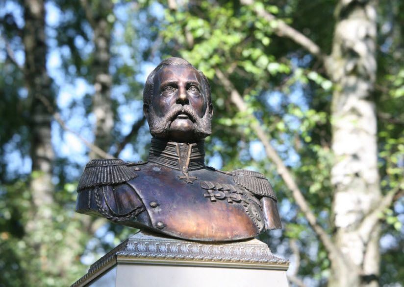 Памятник Александру II