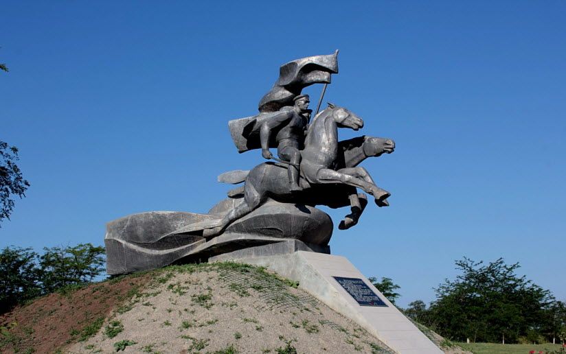 Памятник 116-й Донской кавалерийской дивизии