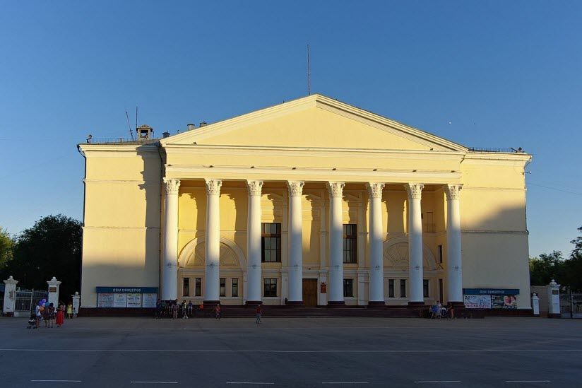 Дом офицеров