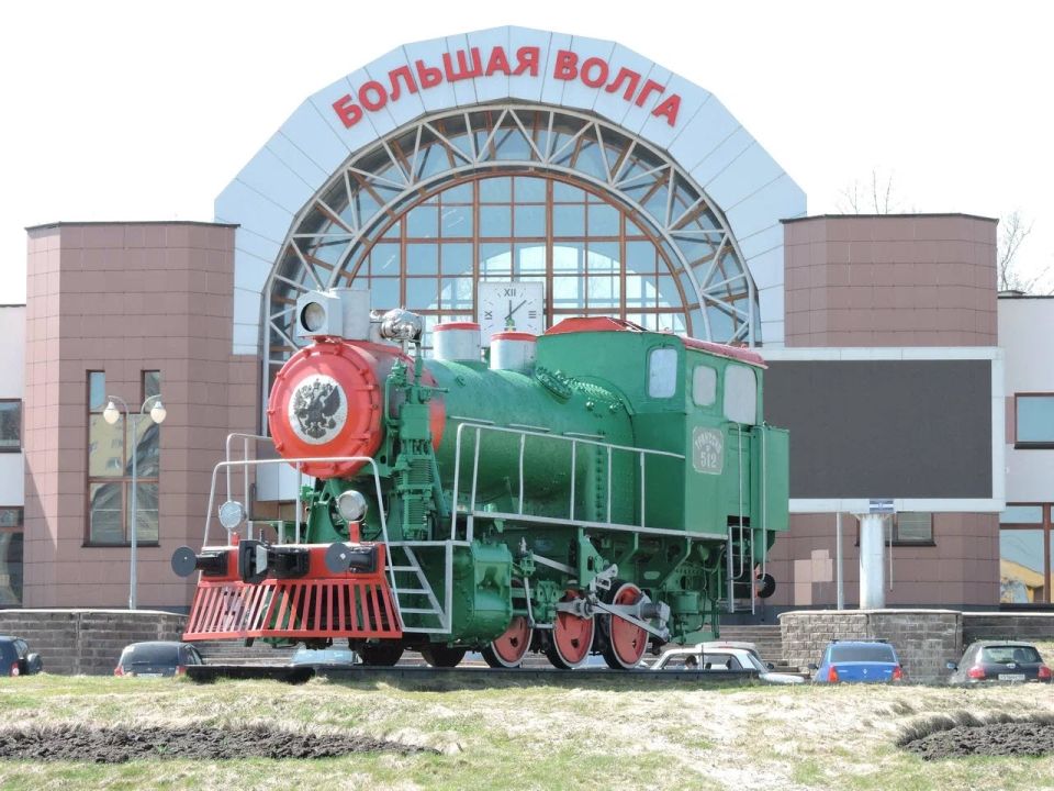 Памятник Танк — Паровоз 9П-742