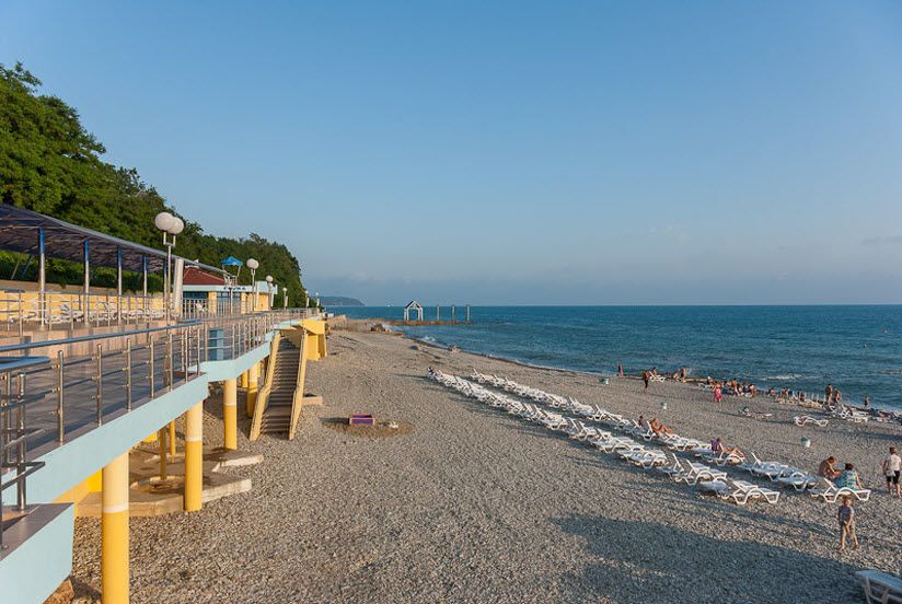 Пляж курортного комплекса «Молния-Ямал»