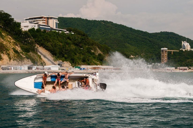 Морские прогулки