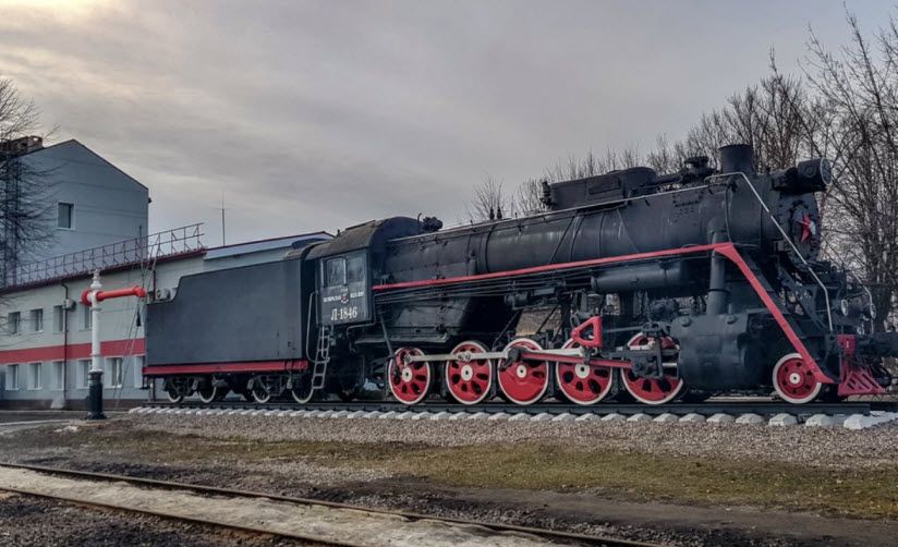 Памятник работникам локомотивного ДЕПО