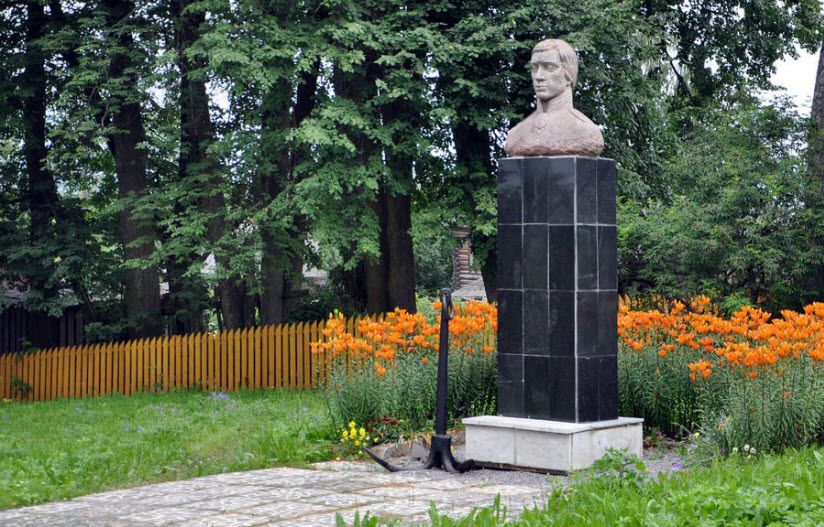 Бюст Ивана Кускова