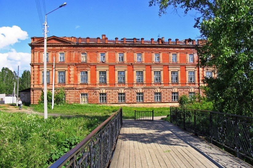 Здание петровской ремесленной школы