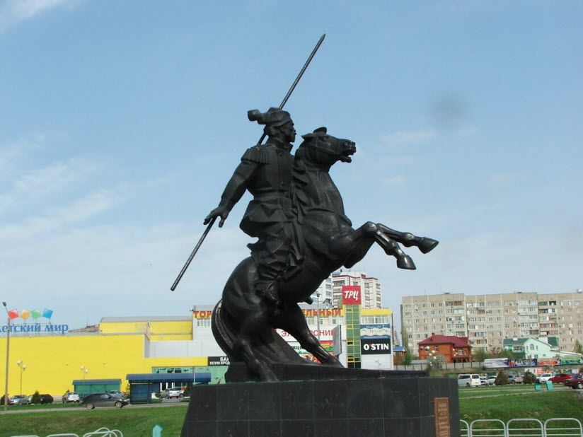 Памятник Я.П. Бакланову