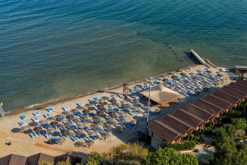 Пляж Золотая бухта