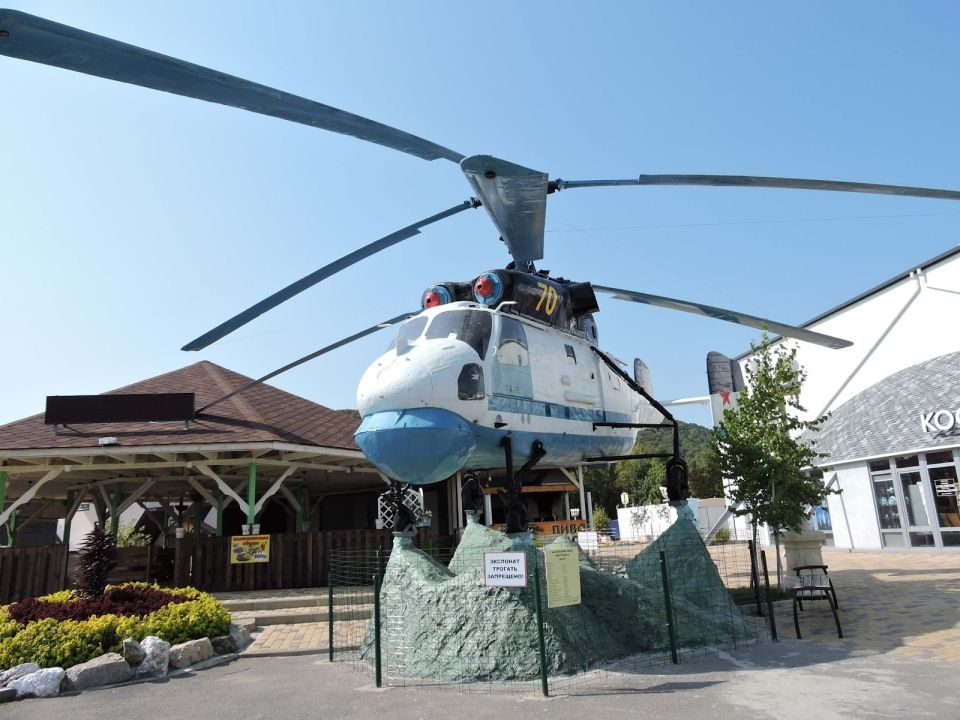 Инсталляция Вертолет Ка-25