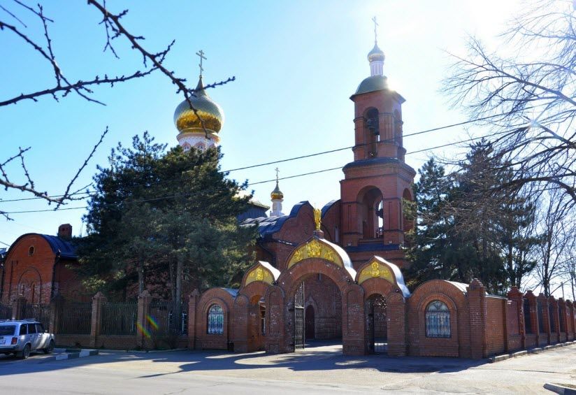 Троицкий храм