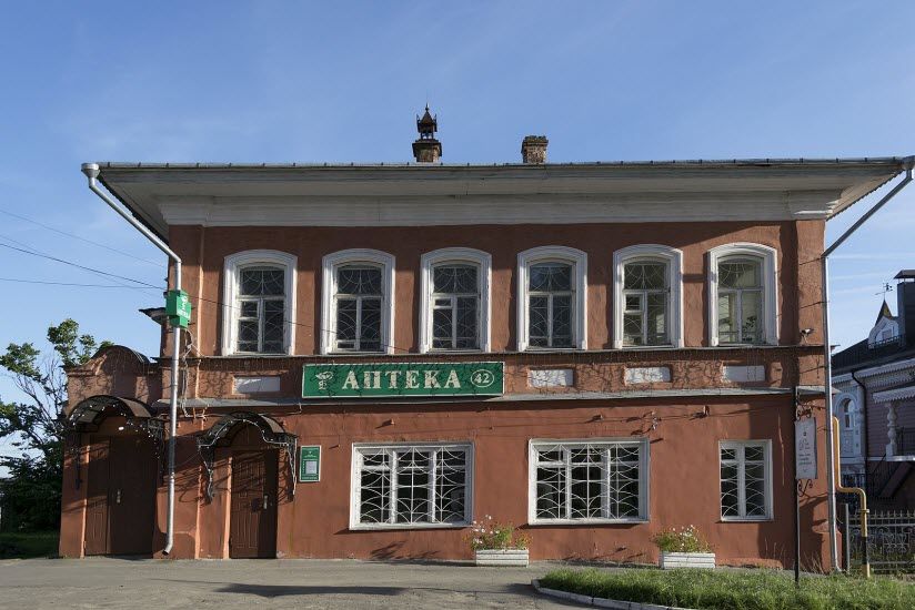 Дом Гробовых